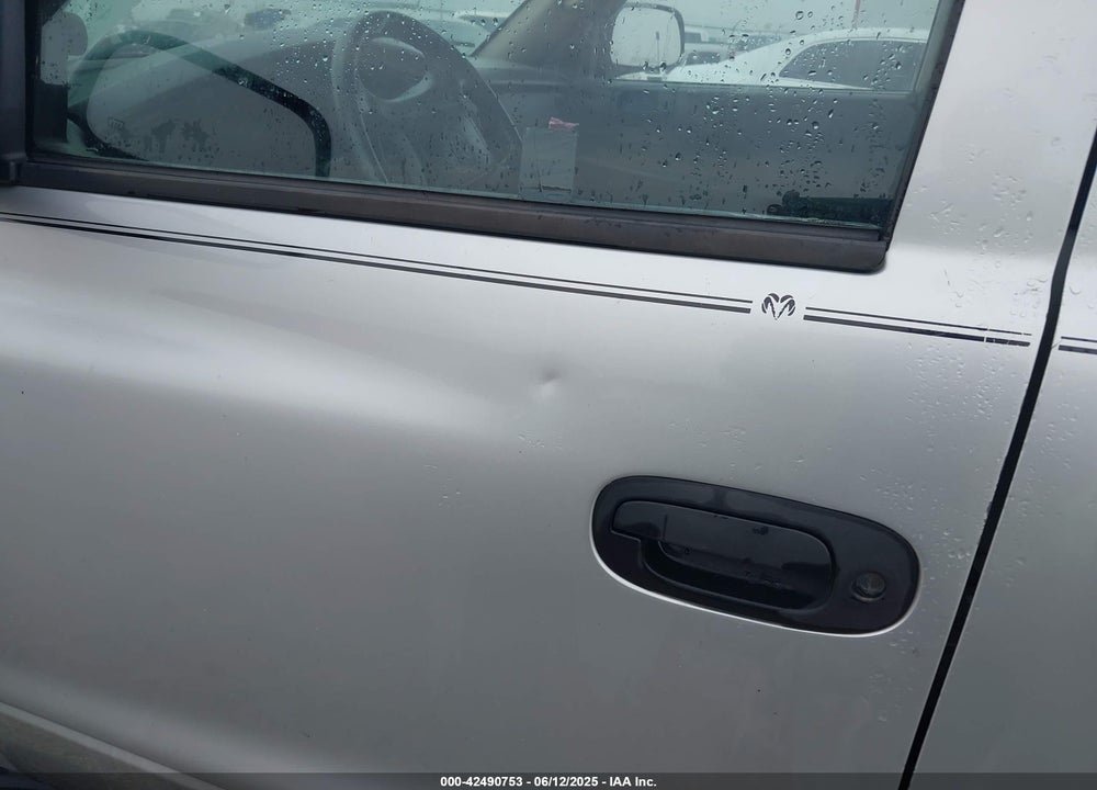 2003 DODGE DURANGO SPORT/SXT VIN: 1D4HR38N73F585402