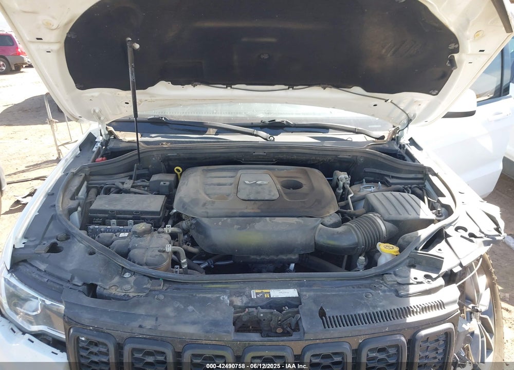 2019 JEEP GRAND CHEROKEE VIN: 1C4RJEAG5KC646908