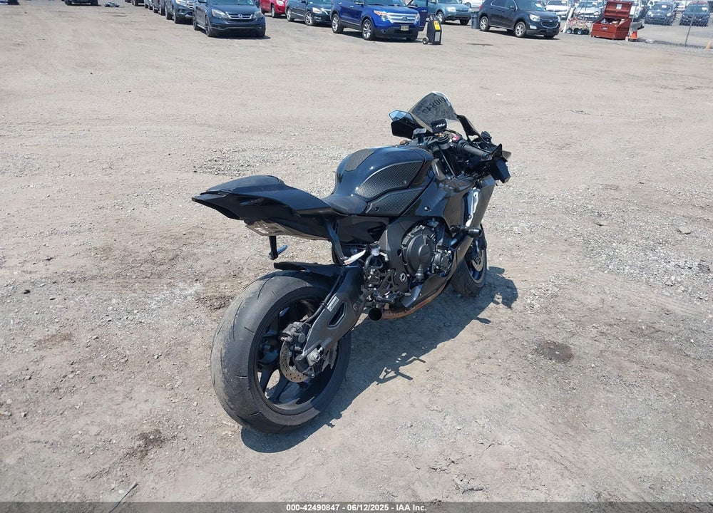2021 YAMAHA YZFR1 VIN: JYARN66E2MA001886