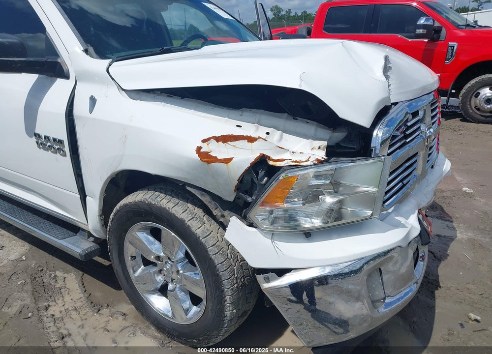 2016 RAM 1500 VIN: 1C6RR7GG1GS300371