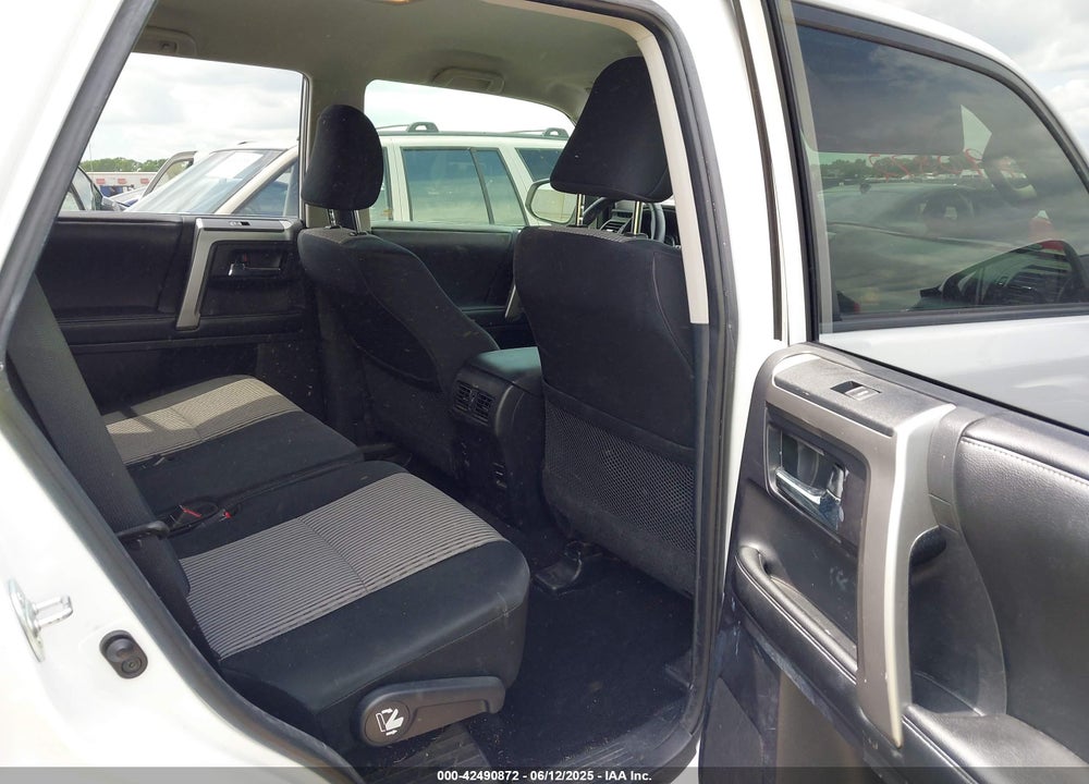 2015 TOYOTA 4RUNNER VIN: JTEBU5JR8F5259768