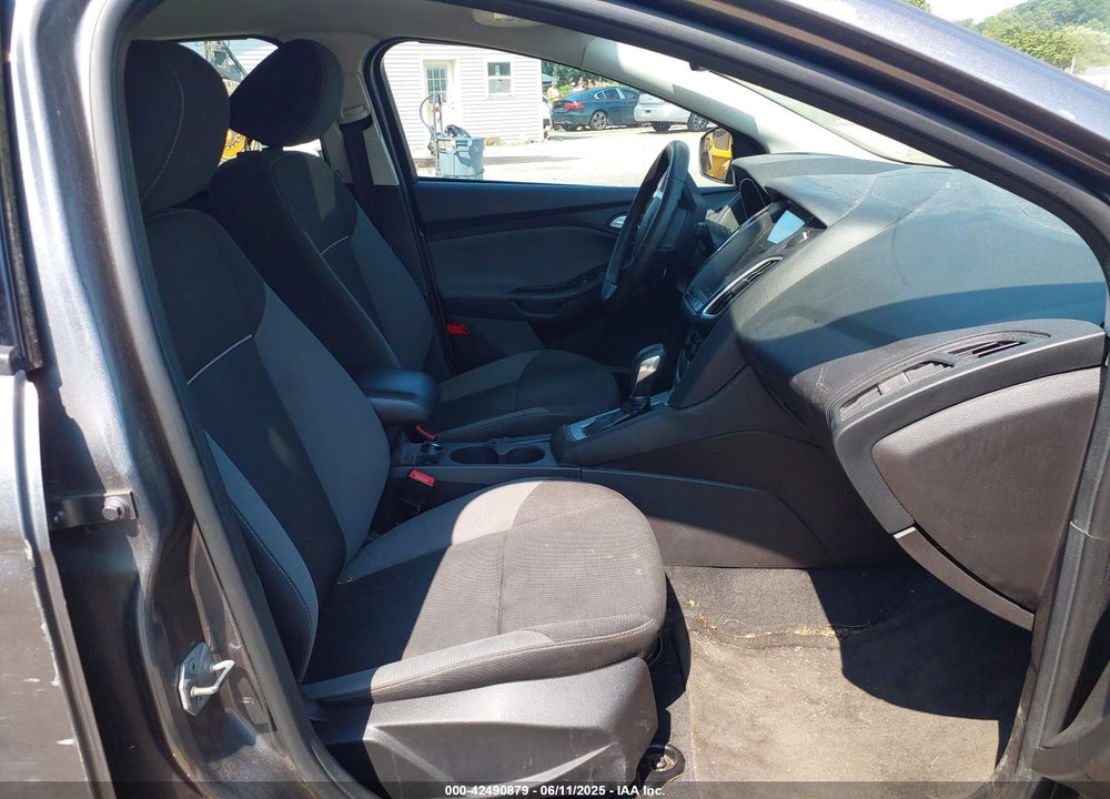2014 FORD FOCUS VIN: 1FADP3F21EL223635