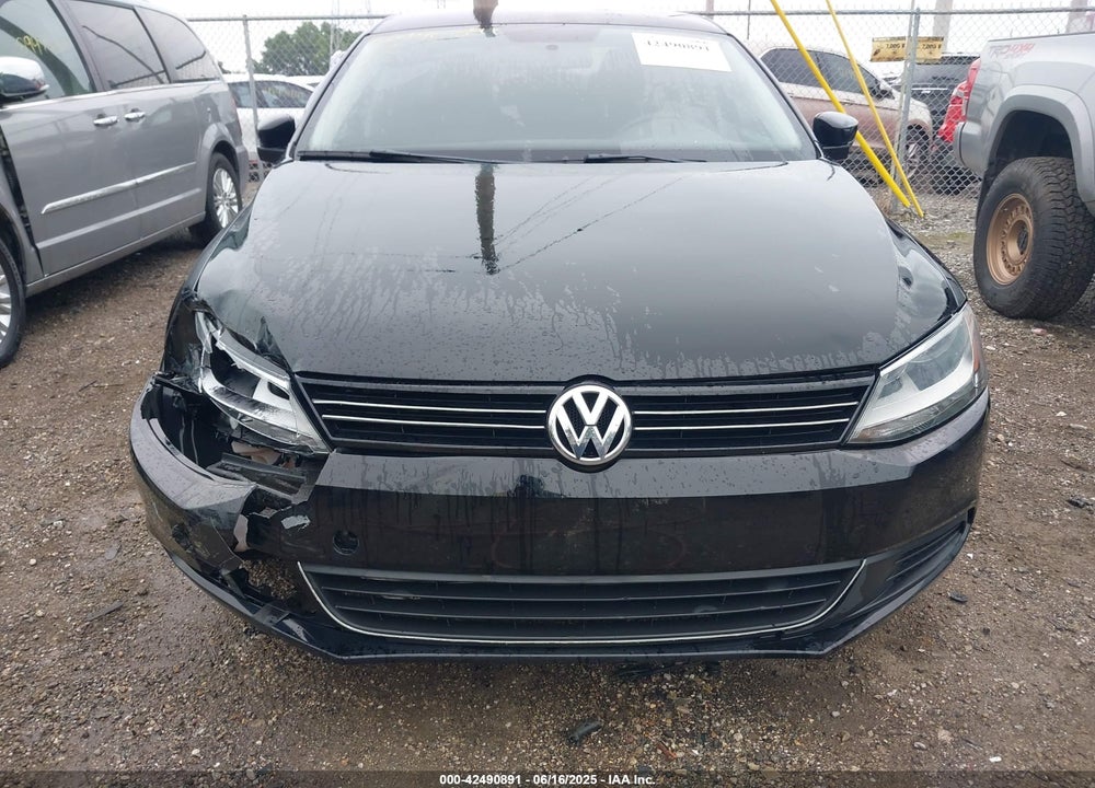 2011 VOLKSWAGEN JETTA VIN: 3VW2K7AJXBM357282