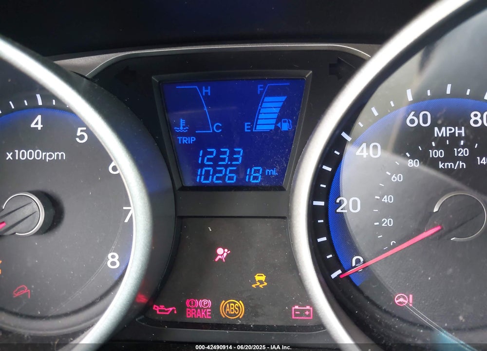 2014 HYUNDAI TUCSON VIN: KM8JTCAF2EU882168