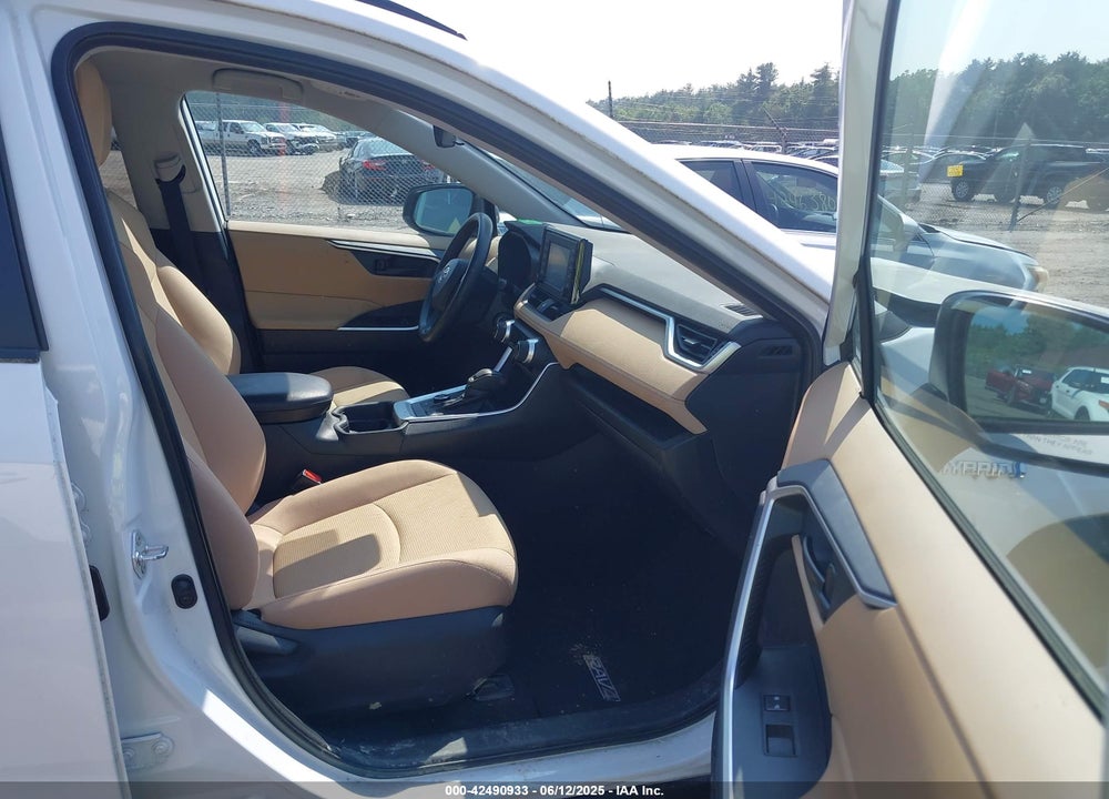 2019 TOYOTA RAV4 HYBRID VIN: 2T3LWRFV0KW024848