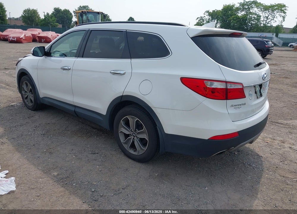 2014 HYUNDAI SANTA FE VIN: KM8SMDHF7EU062035