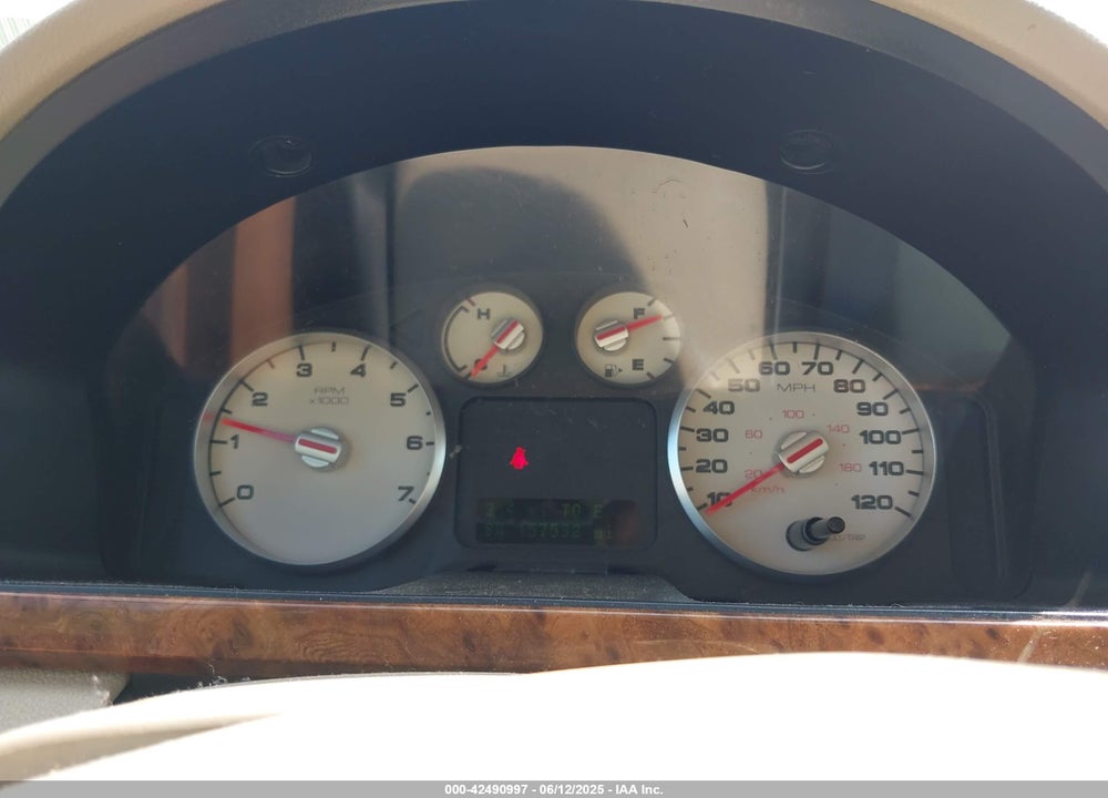 2007 FORD FIVE HUNDRED VIN: 1FAHP28137G142809