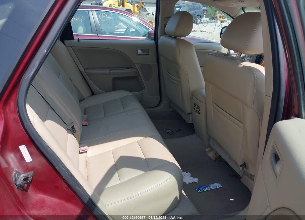 2007 FORD FIVE HUNDRED VIN: 1FAHP28137G142809