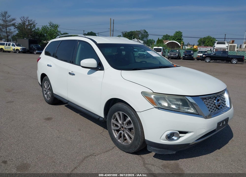2015 NISSAN PATHFINDER VIN: 5N1AR2MN2FC686217