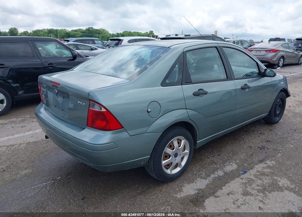 2005 FORD FOCUS ZX4 VIN: 1FAFP34N35W316712