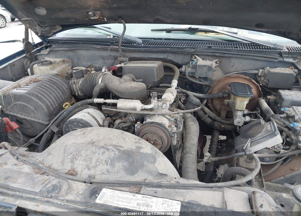 1999 GMC SUBURBAN 1500 SL VIN: 3GKFK16R2XG501319