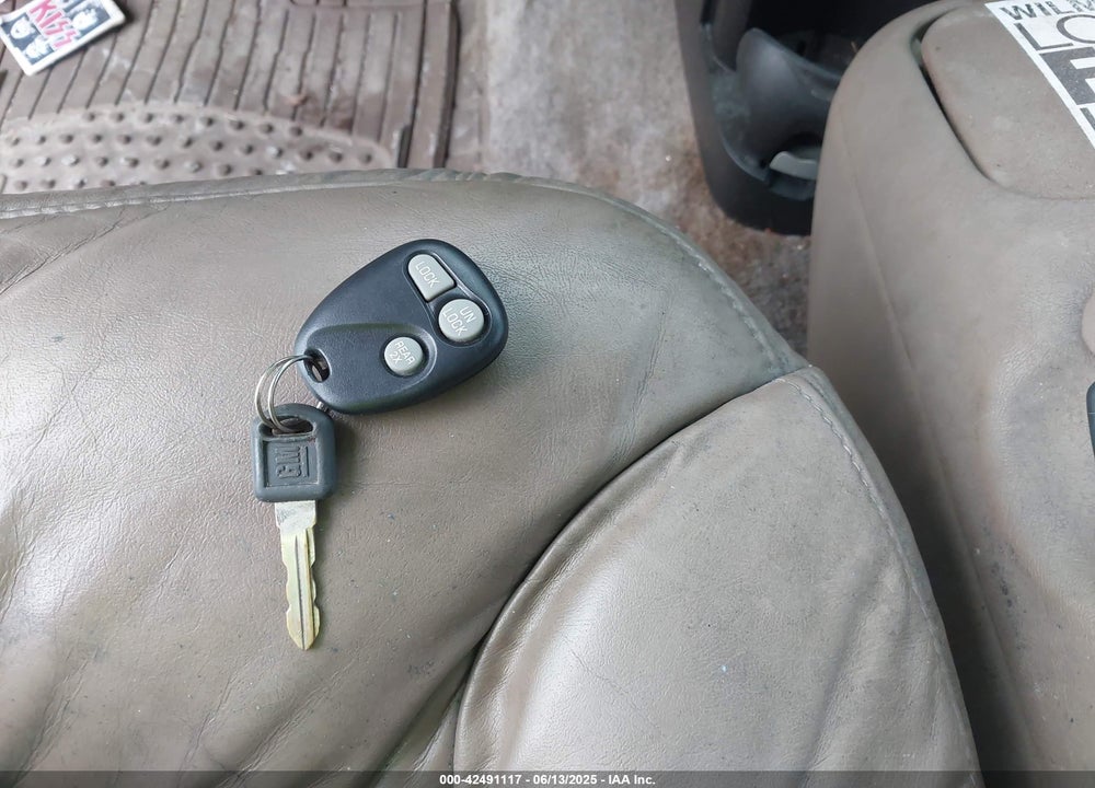 1999 GMC SUBURBAN 1500 SL VIN: 3GKFK16R2XG501319