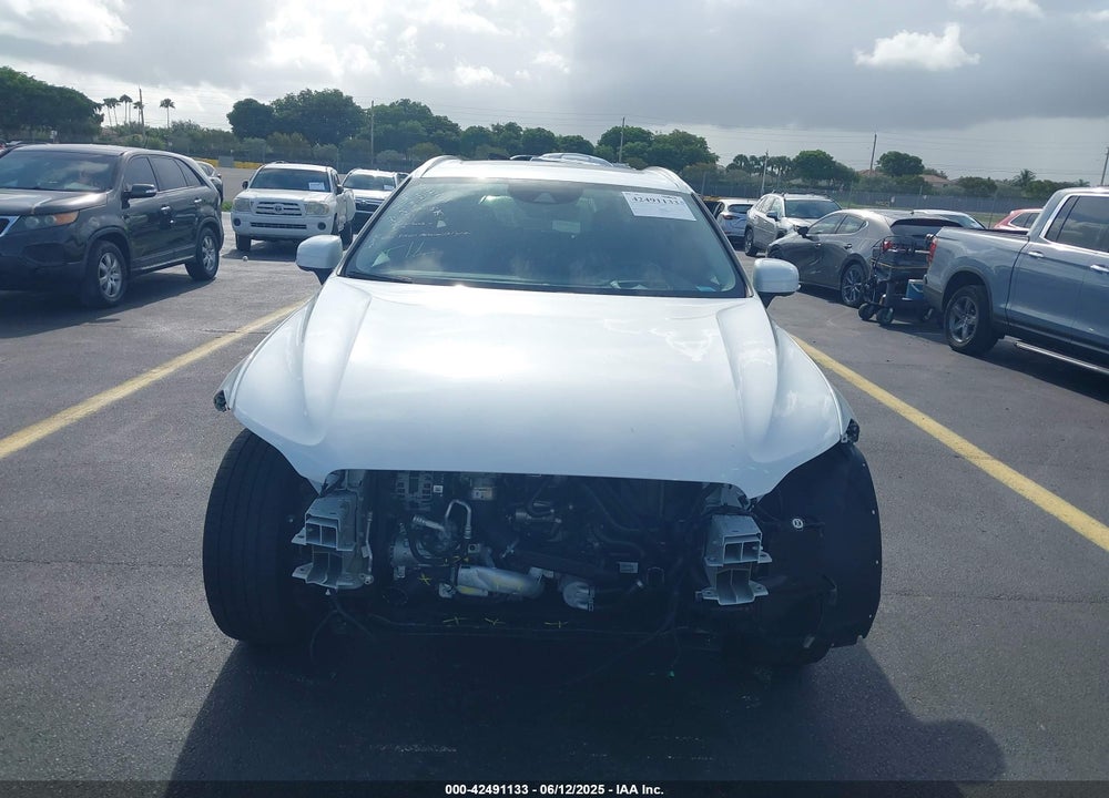 2019 VOLVO XC60 VIN: LYV102DL9KB298767