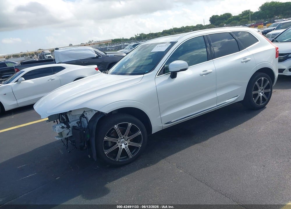 2019 VOLVO XC60 VIN: LYV102DL9KB298767