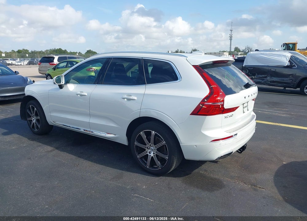 2019 VOLVO XC60 VIN: LYV102DL9KB298767
