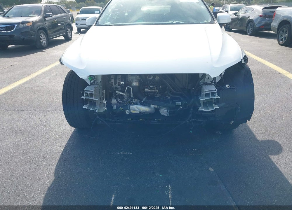 2019 VOLVO XC60 VIN: LYV102DL9KB298767