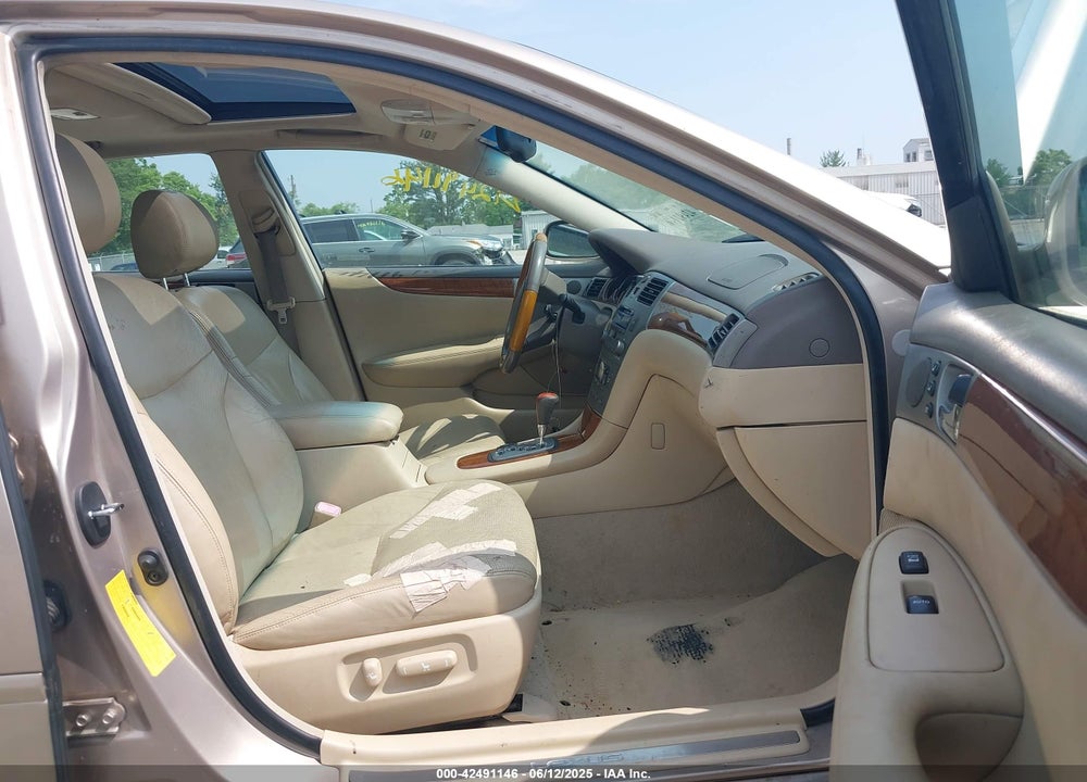 2005 LEXUS ES 330 VIN: JTHBA30G555081509