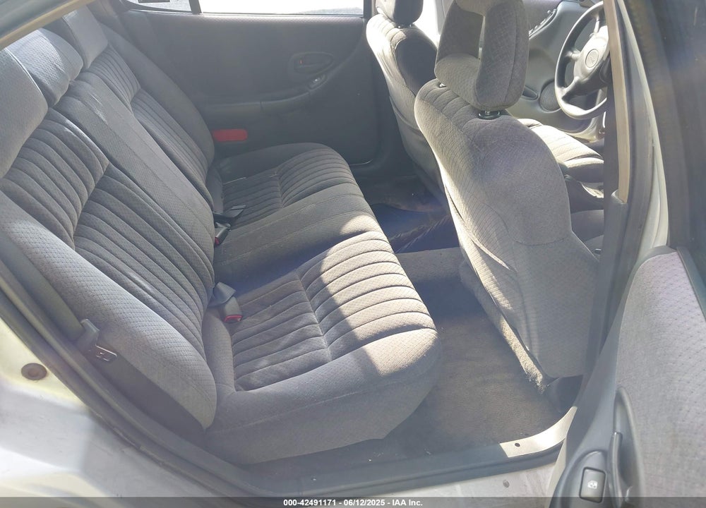 2002 PONTIAC GRAND PRIX SE VIN: 1G2WK52J42F124302