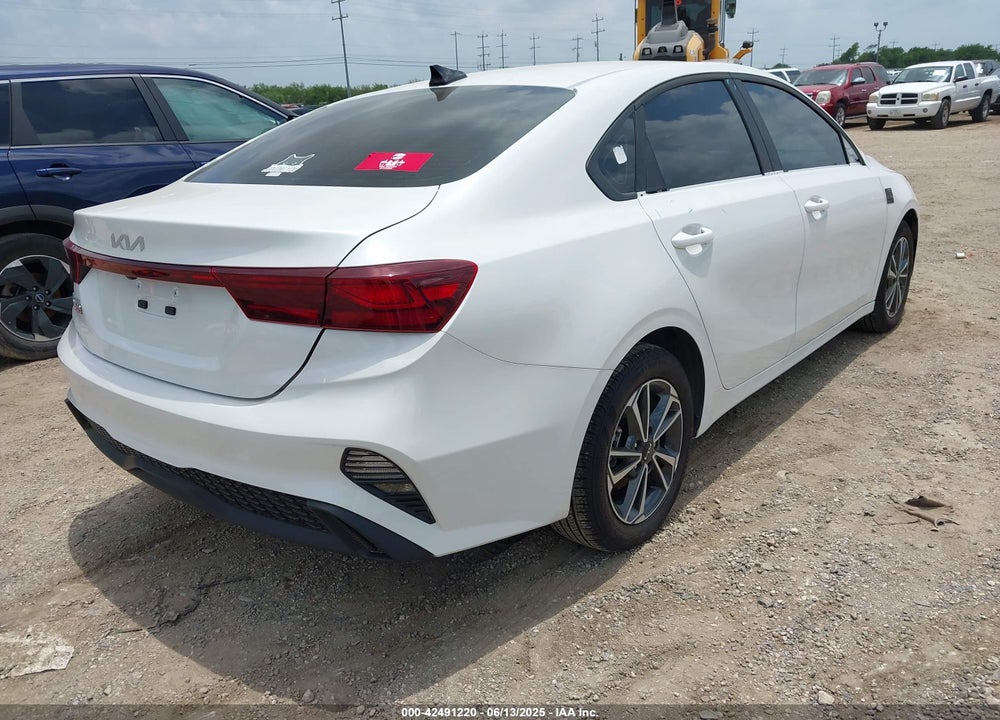 2024 KIA FORTE VIN: 3KPF24AD8RE816505