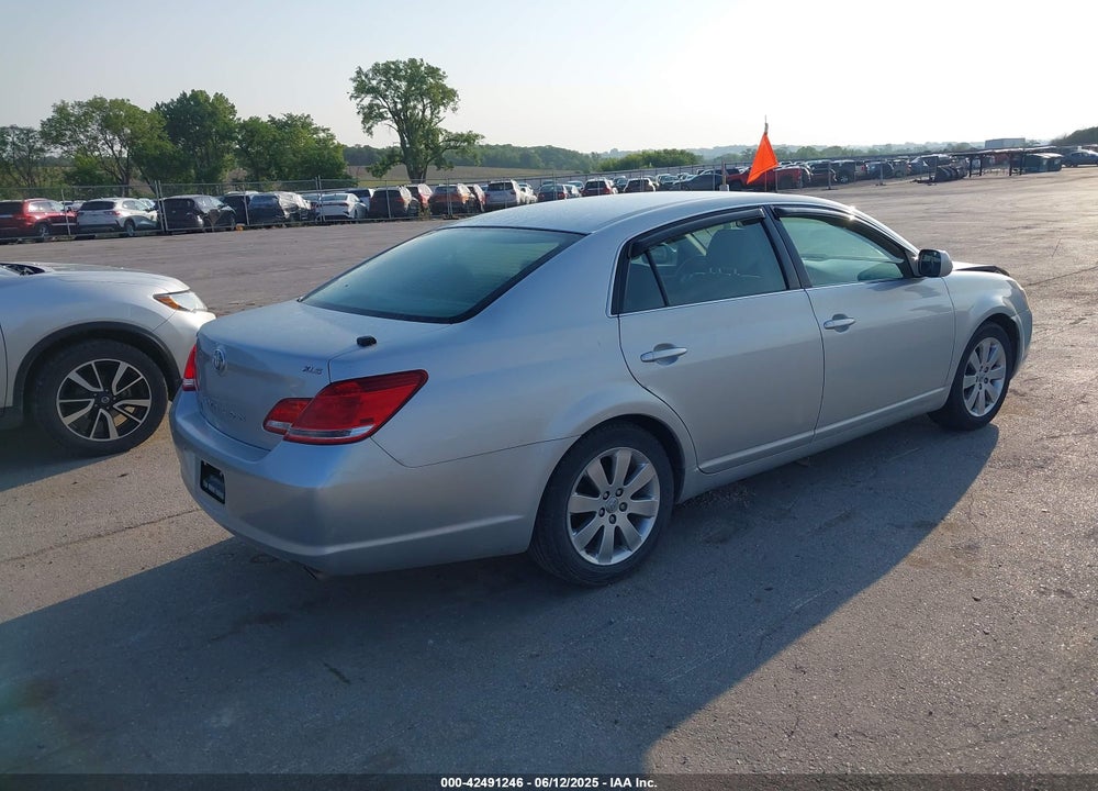 2005 TOYOTA AVALON XLS VIN: 4T1BK36B75U008038