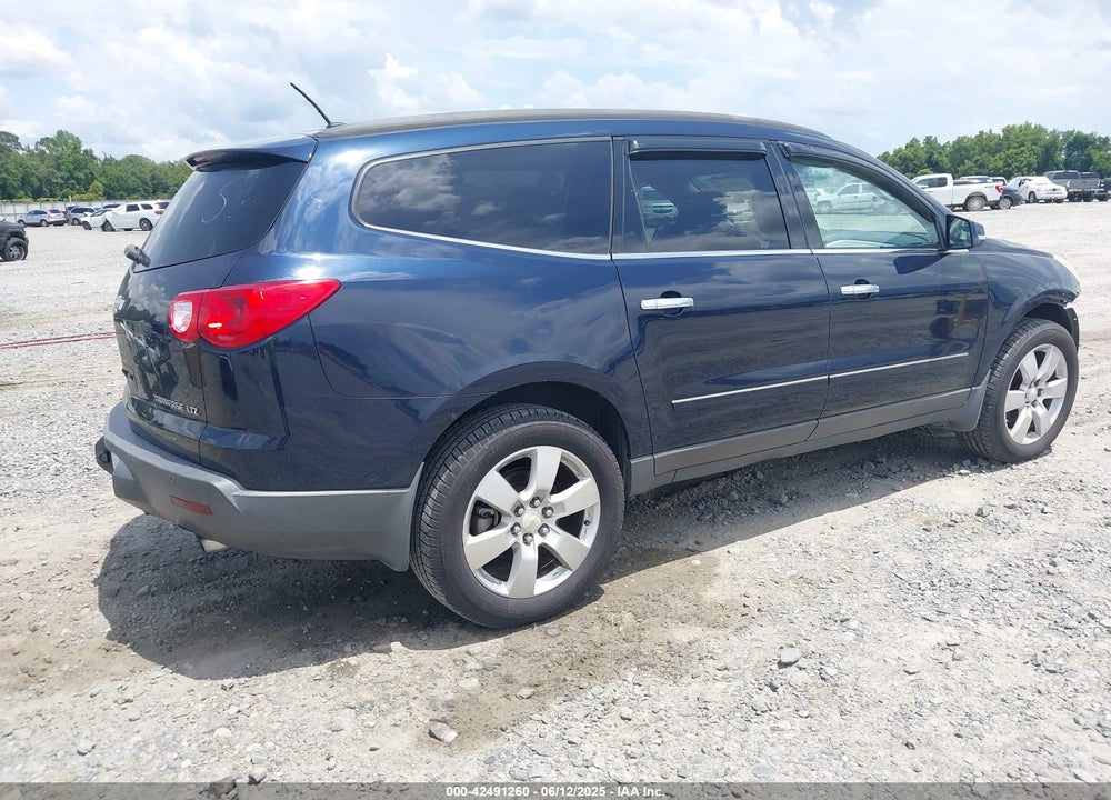 2011 CHEVROLET TRAVERSE VIN: 1GNKRLEDXBJ170124