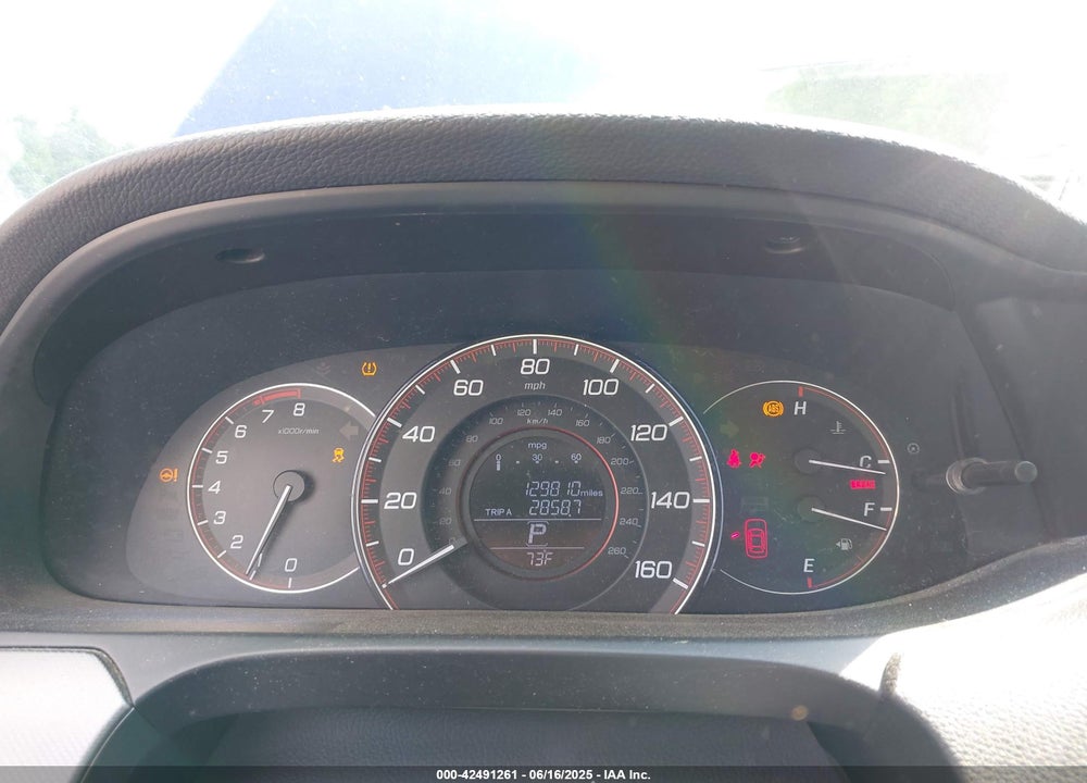 2015 HONDA ACCORD VIN: 1HGCT1B31FA014060