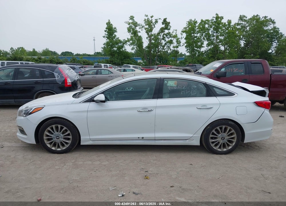 2015 HYUNDAI SONATA VIN: 5NPE34AF5FH105281