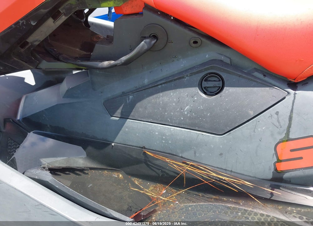 2021 SEADOO SPARK VIN: YDV15390J021
