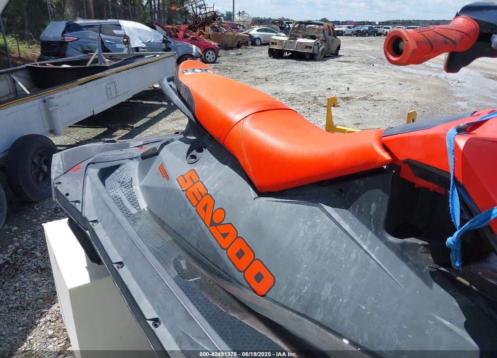 2021 SEADOO SPARK VIN: YDV15390J021
