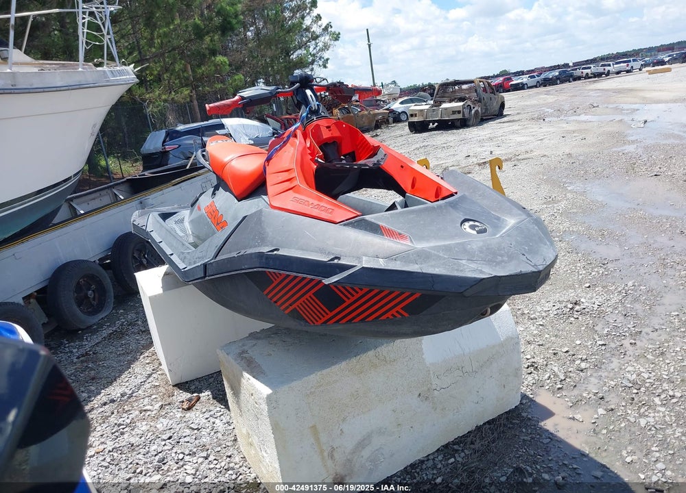 2021 SEADOO SPARK VIN: YDV15390J021