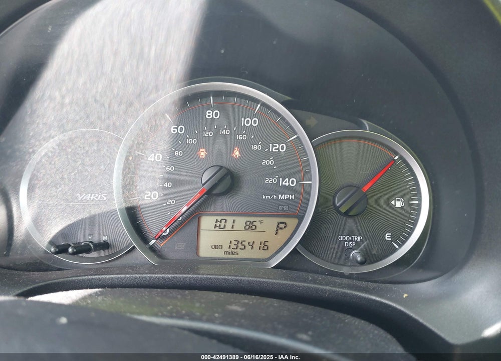 2012 TOYOTA YARIS VIN: JTDKTUD35CD520932
