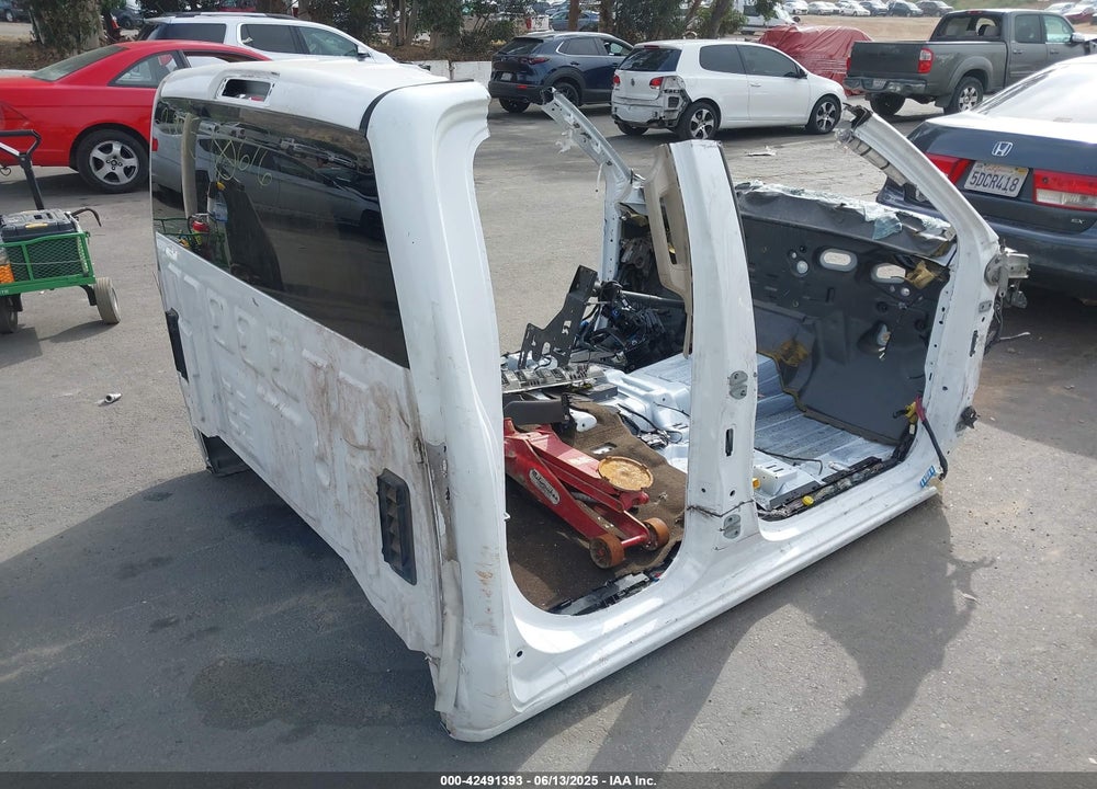 2014 GMC SIERRA 1500 SLE VIN: 1GTR1UEC1EZ349959
