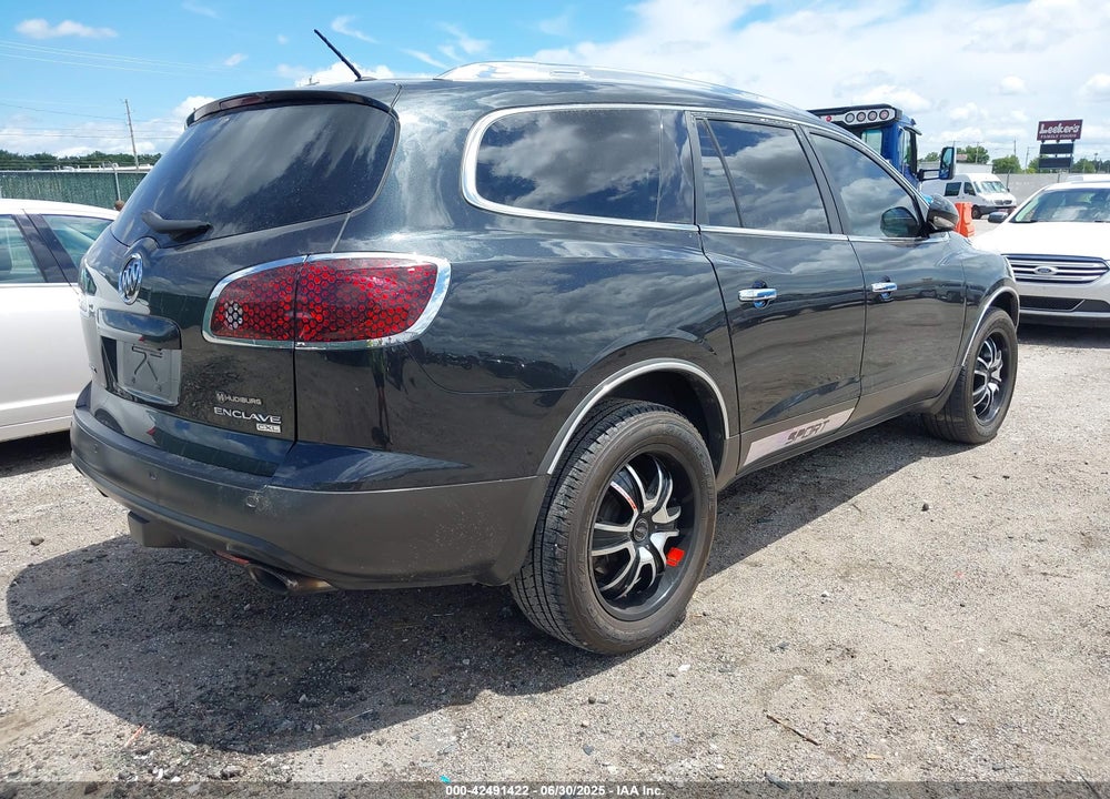 2011 BUICK ENCLAVE VIN: 5GAKRCED7BJ105077