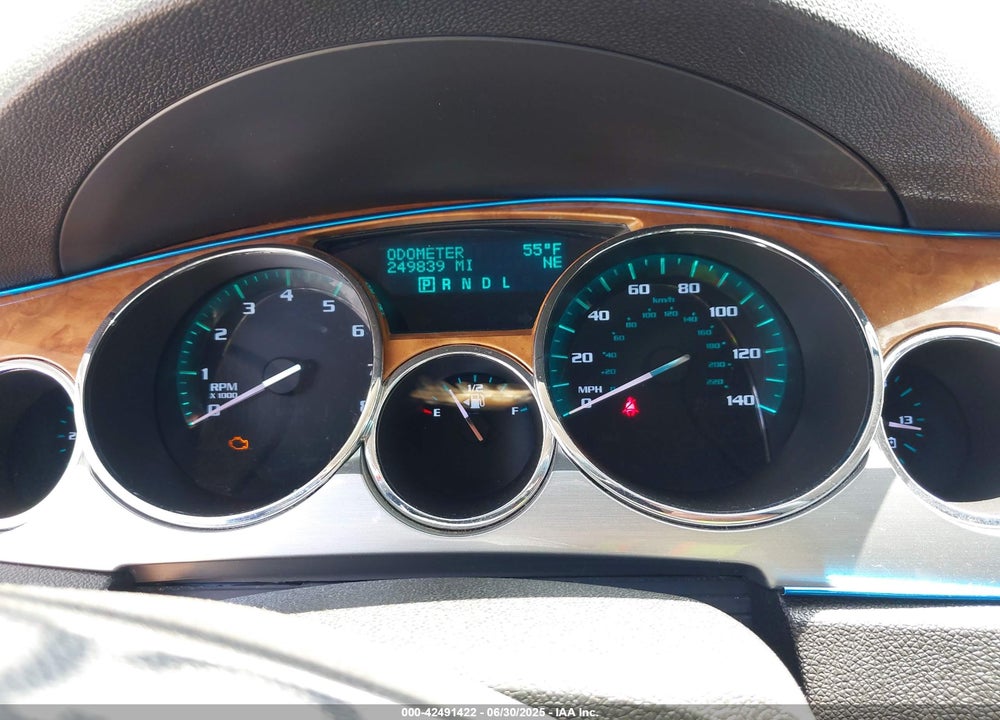 2011 BUICK ENCLAVE VIN: 5GAKRCED7BJ105077