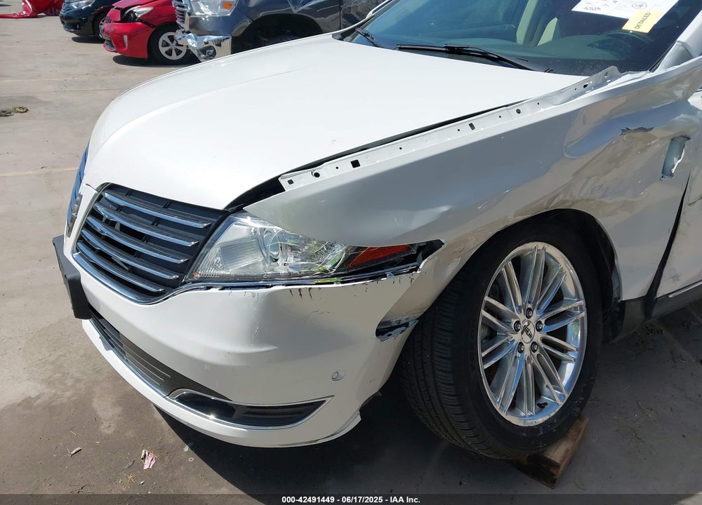 2019 LINCOLN MKT VIN: 2LMHJ5AT1KBL03571