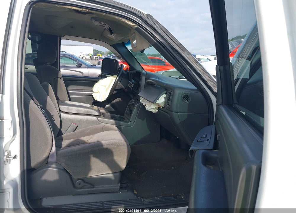 2007 CHEVROLET SILVERADO VIN: 1GCHC23D67F131543