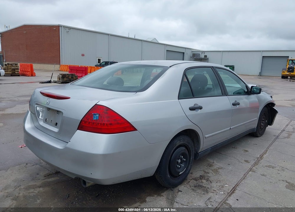 2007 HONDA ACCORD 2.4 VP VIN: JHMCM56127C006436