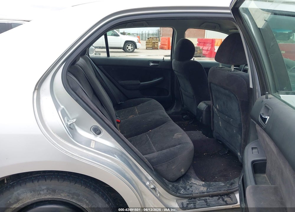 2007 HONDA ACCORD 2.4 VP VIN: JHMCM56127C006436