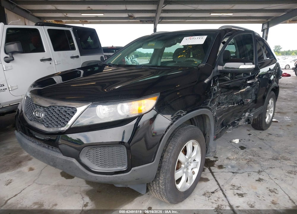 2013 KIA SORENTO LX V6 VIN: 5XYKT4A27DG361149