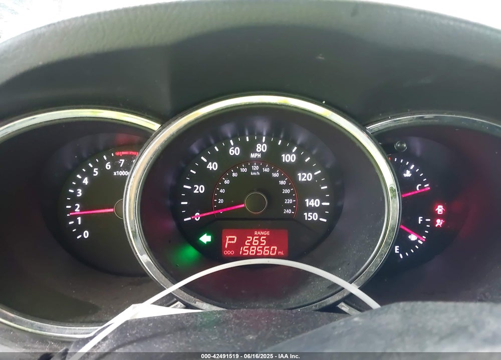 2013 KIA SORENTO LX V6 VIN: 5XYKT4A27DG361149