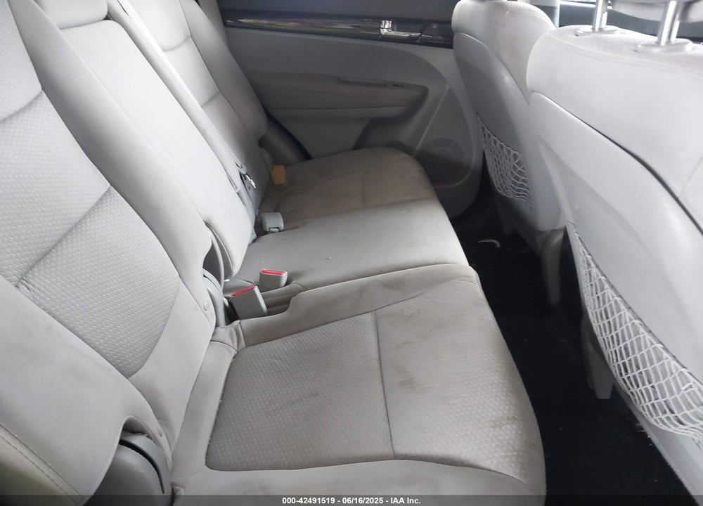 2013 KIA SORENTO LX V6 VIN: 5XYKT4A27DG361149