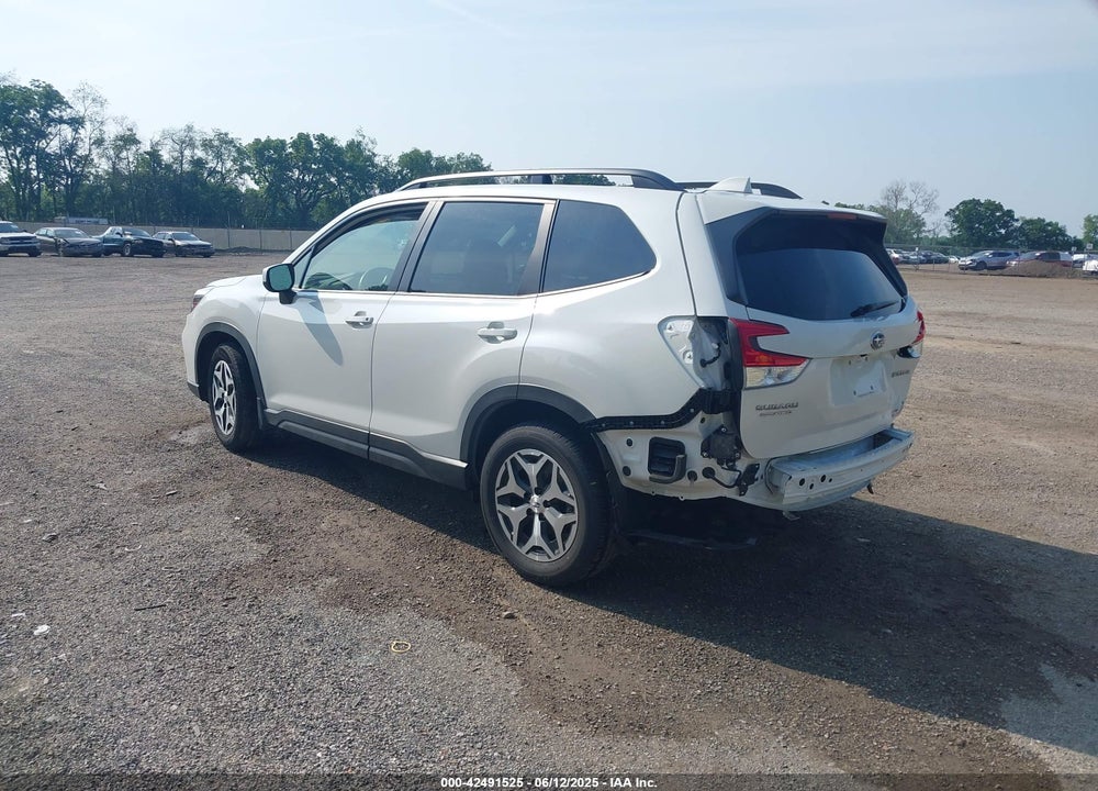 2021 SUBARU FORESTER VIN: JF2SKAJC9MH496376