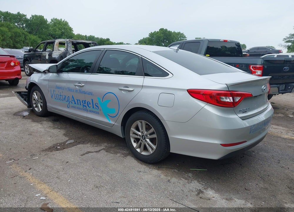 2015 HYUNDAI SONATA SE VIN: 5NPE24AF4FH170271