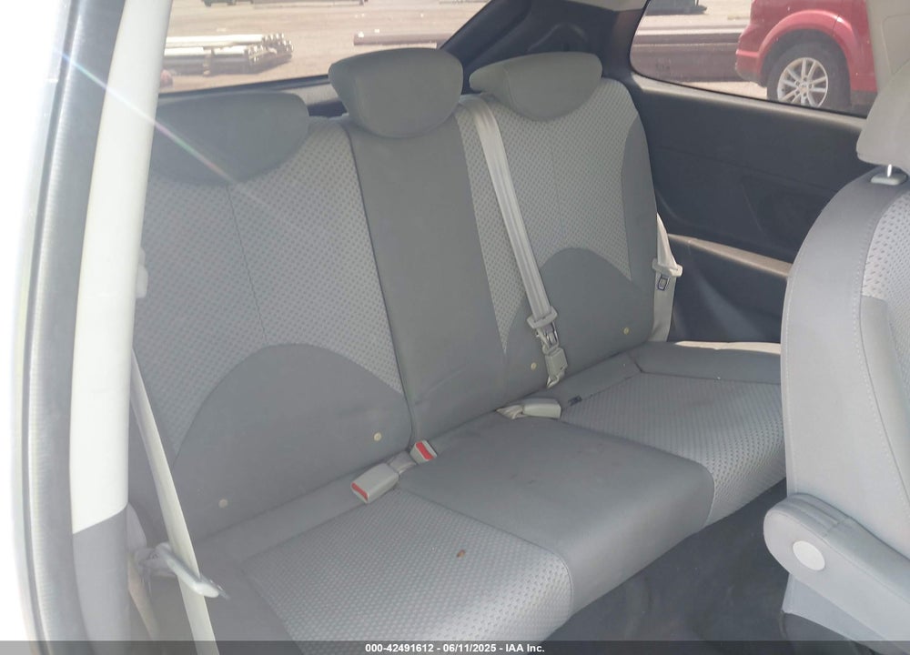 2009 HYUNDAI ACCENT VIN: KMHCM36C49U120230