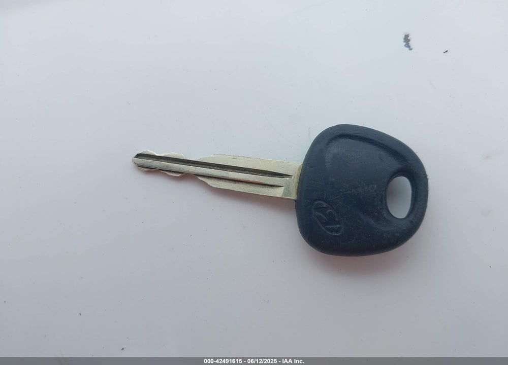 2008 HYUNDAI TUCSON VIN: KM8JN12D68U801043