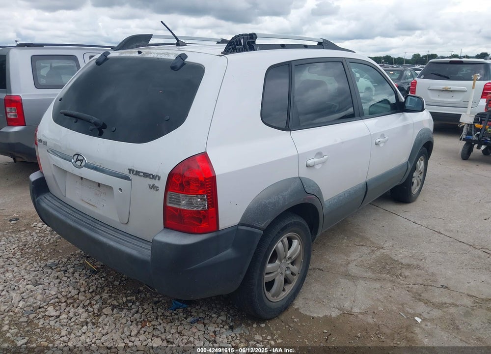 2008 HYUNDAI TUCSON VIN: KM8JN12D68U801043