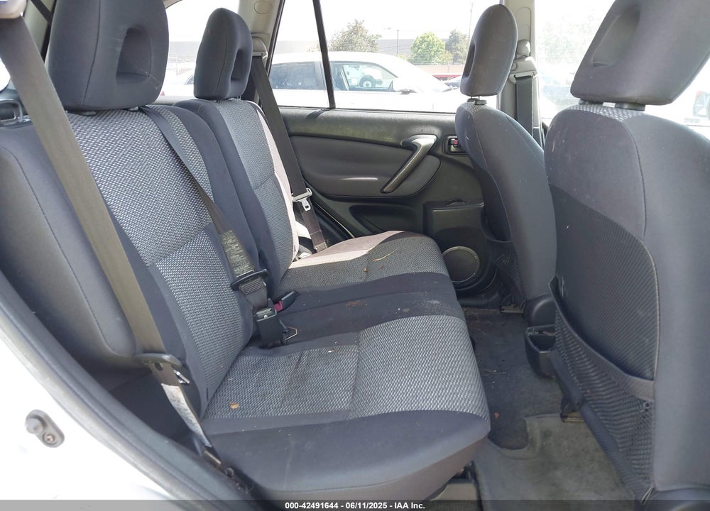 2004 TOYOTA RAV4 VIN: JTEGD20V540014990