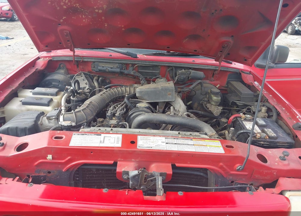 2000 FORD RANGER VIN: 1FTYR10C3YPA10825