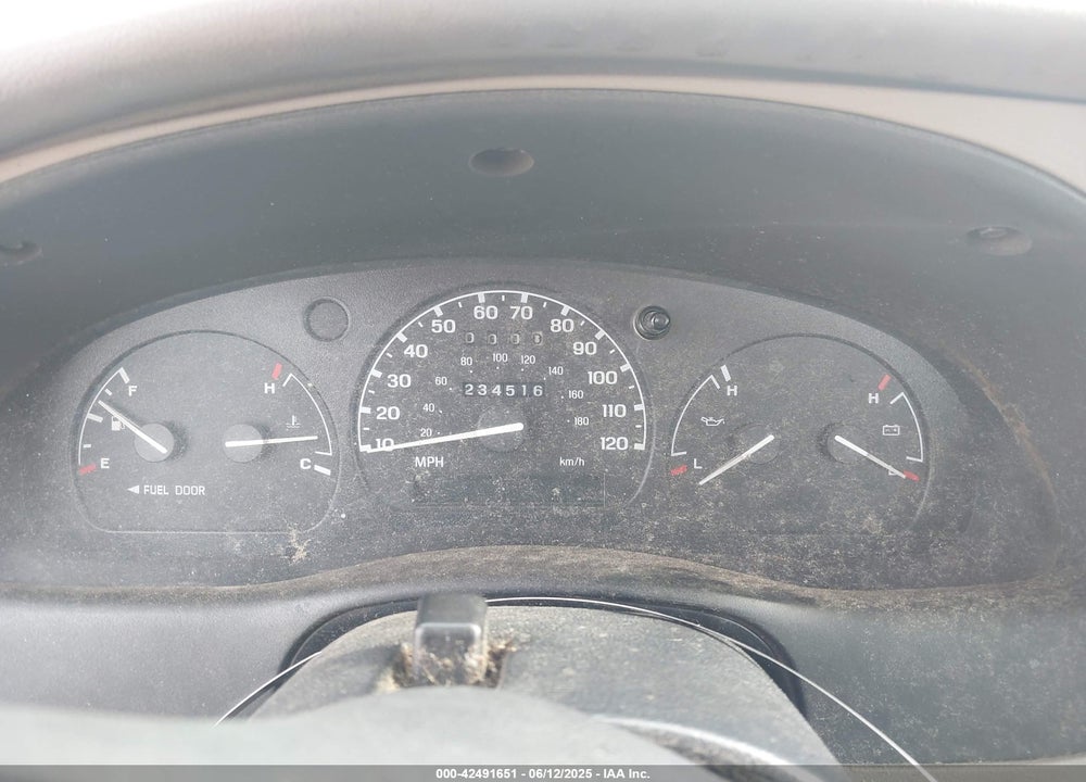 2000 FORD RANGER VIN: 1FTYR10C3YPA10825