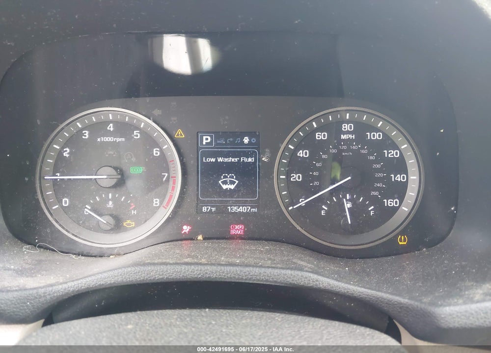 2016 HYUNDAI TUCSON VIN: KM8J33A25GU157339